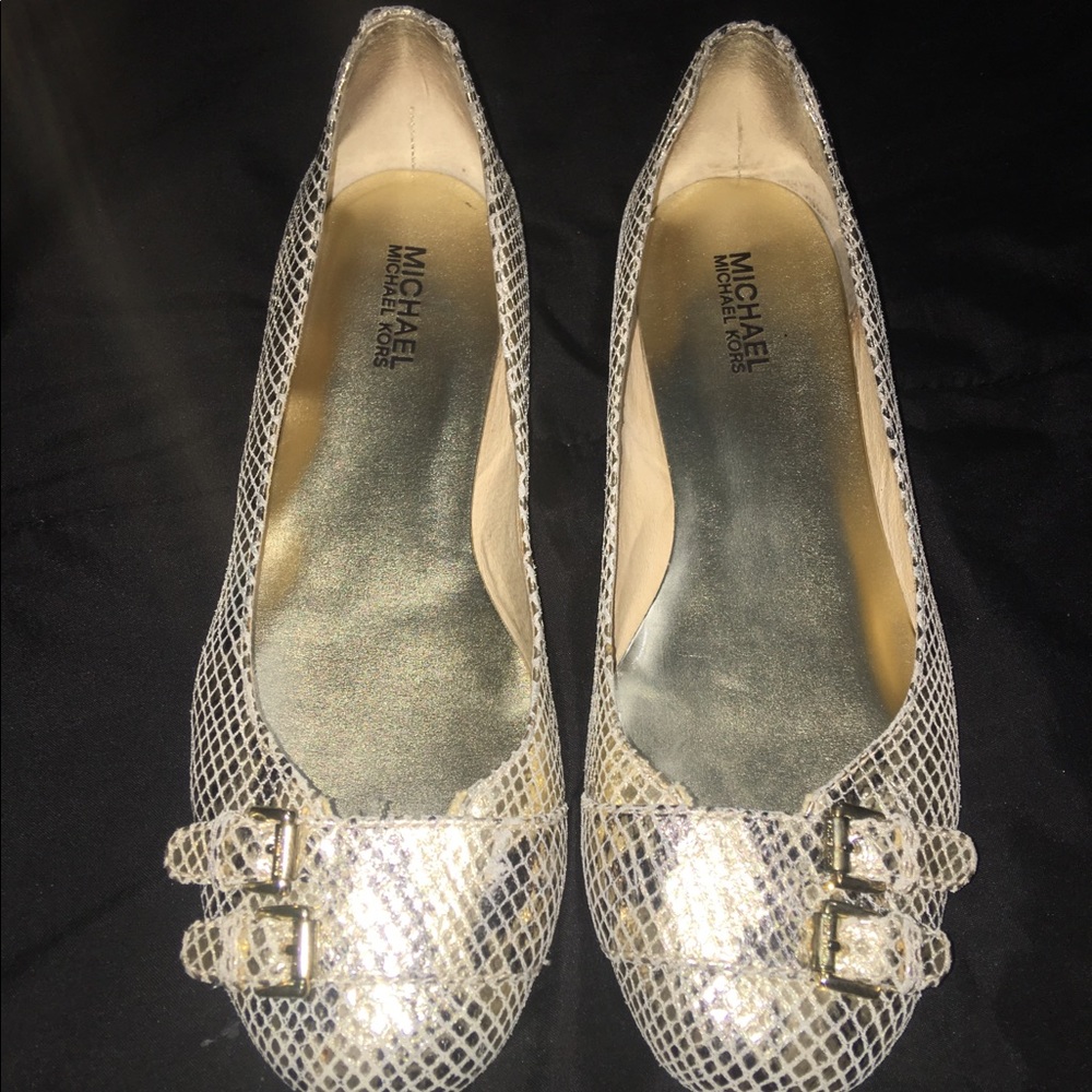 Micheal Kors flats