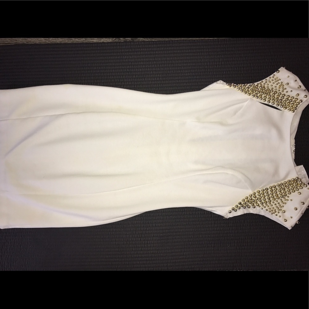 White & Gold cocktail dress size small 2/4