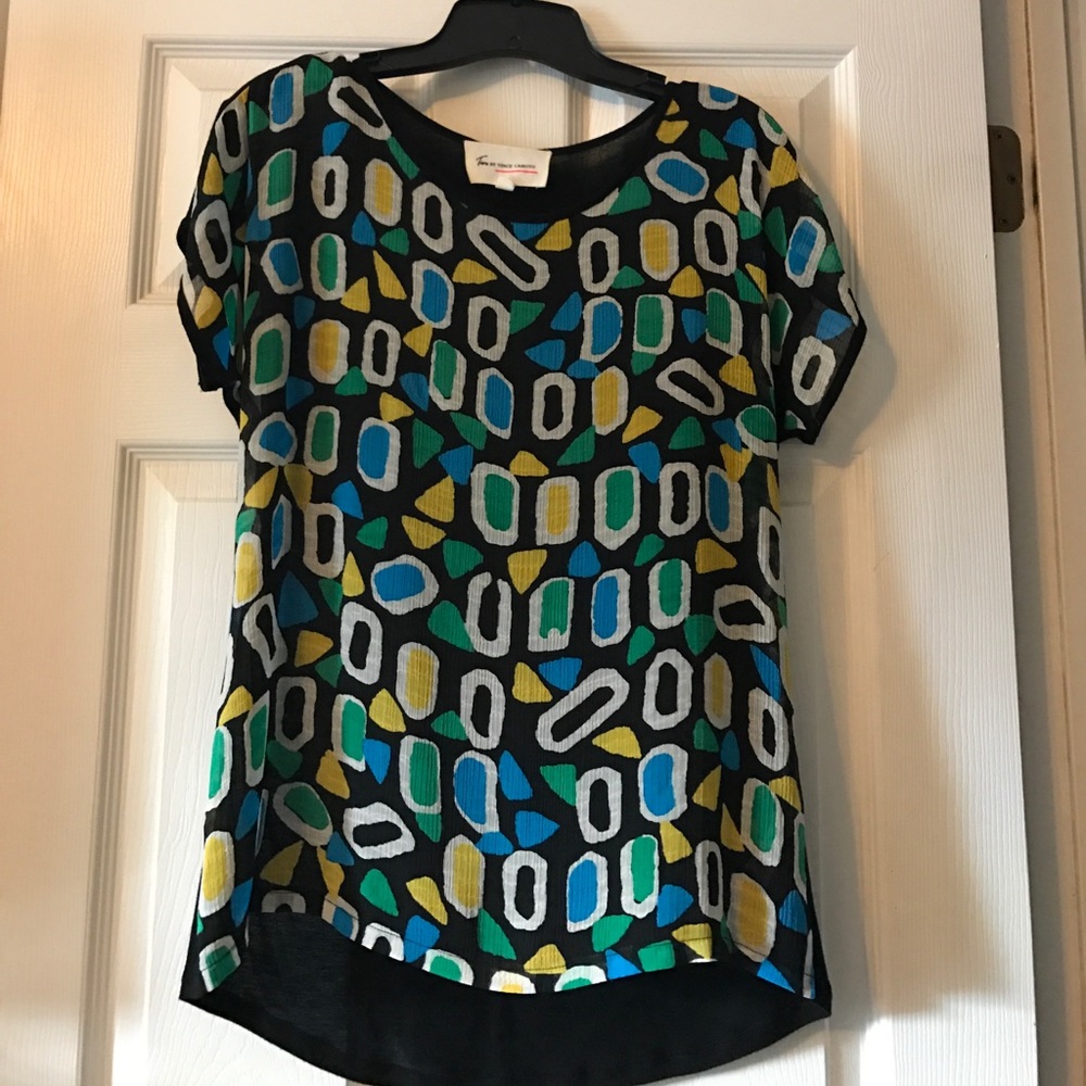 Geometric pattern shear blouse