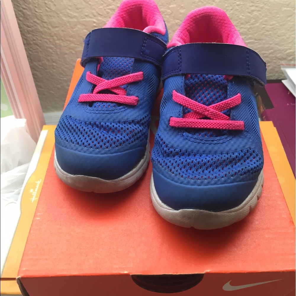 Girls - size 10C Nike tennis shoes