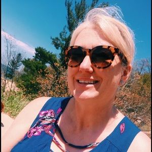 Meet your Posher, Roberta