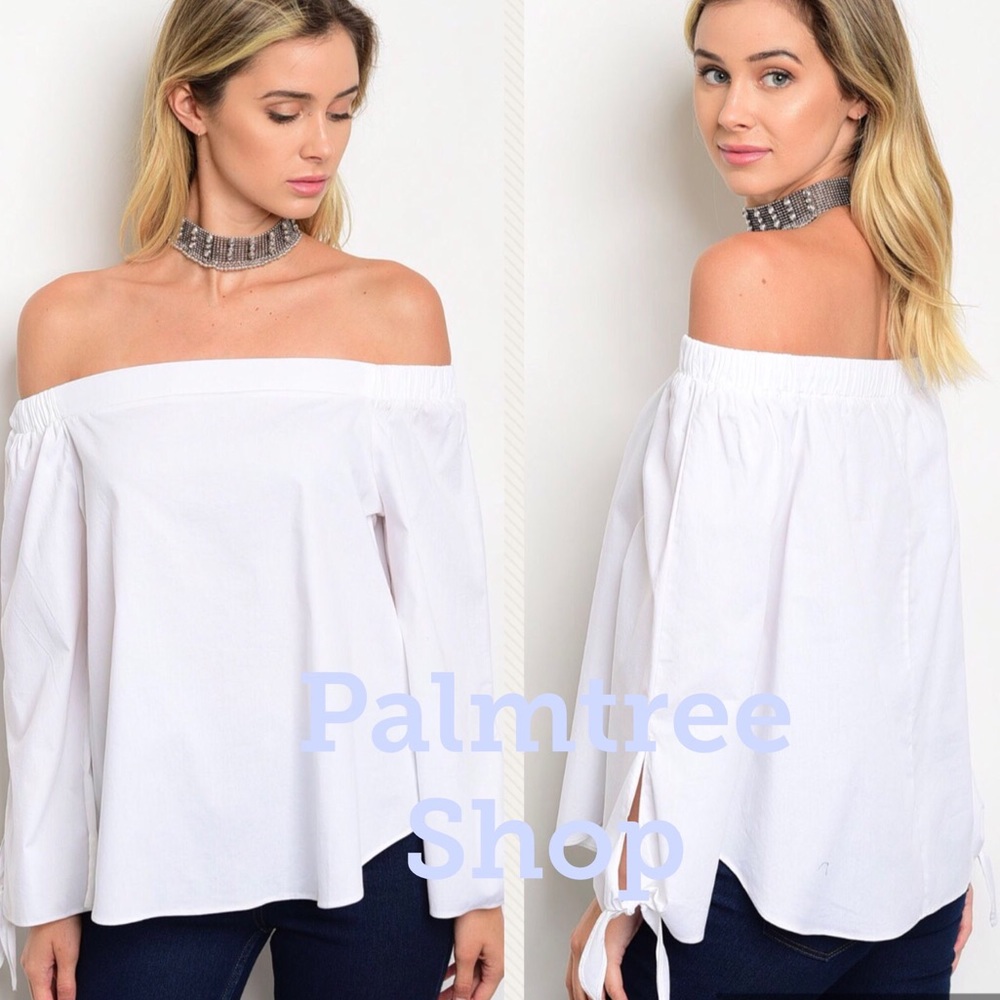 CLEARANCE White off the shoulder top