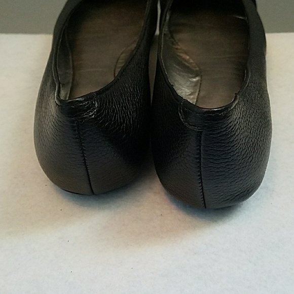 **SOLD**COACH Chelsea Flats - Picture 3 of 4