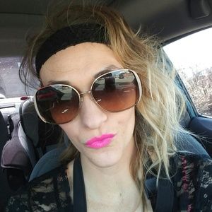 Meet your Posher, Chelsie