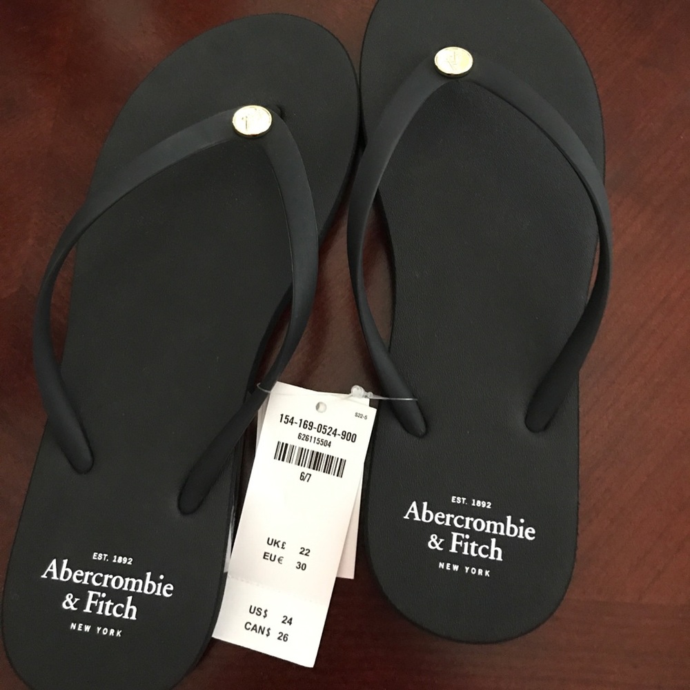 BRAND NEW Abercrombie and Finch flip flops