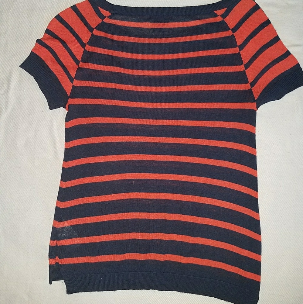 Striped Top ? - Picture 2 of 3