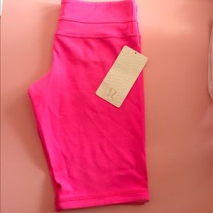 Lululemon Groove Short*T - Size 8 Tall