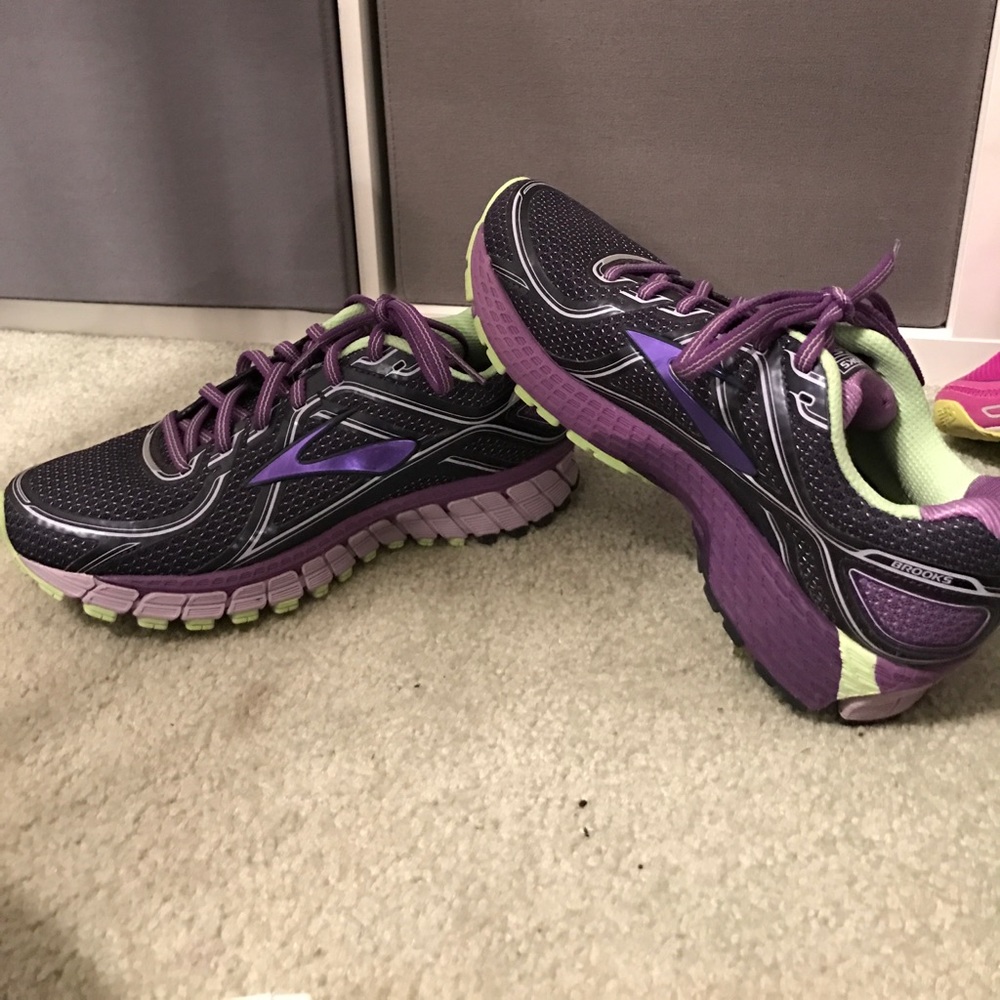 Brooks Adrenaline
