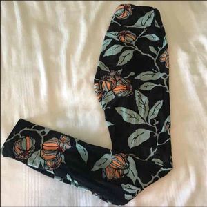 Lularoe flower leggings OS