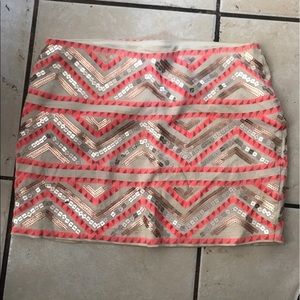 Express sequence skirt