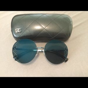 2016/17 Authentic Chanel Round CH4216 Crosshatch