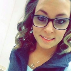 Meet your Posher, Tarra