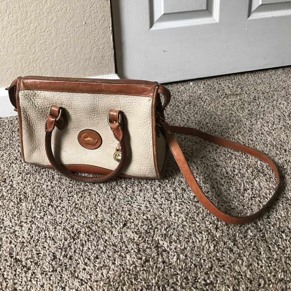Dooney & bourke bag