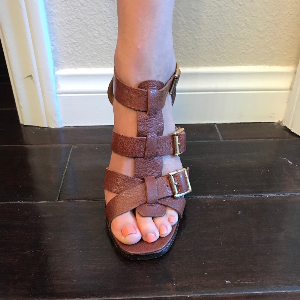 Dolce Vita Brown Sandals Size 8