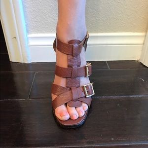 Dolce Vita Brown Sandals Size 8