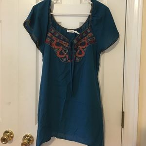 Blu Pepper embroidered top