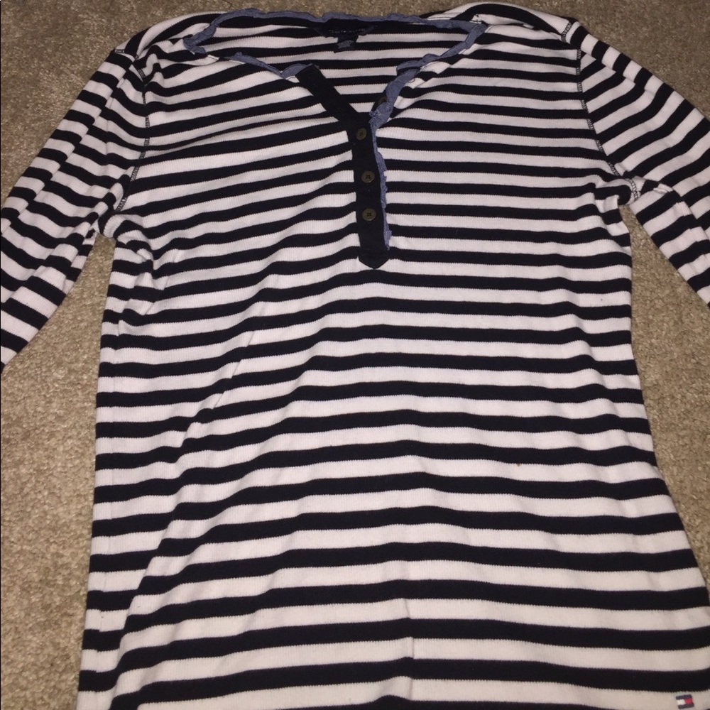 TOMMY HILFIGER LONGSLEEVE !