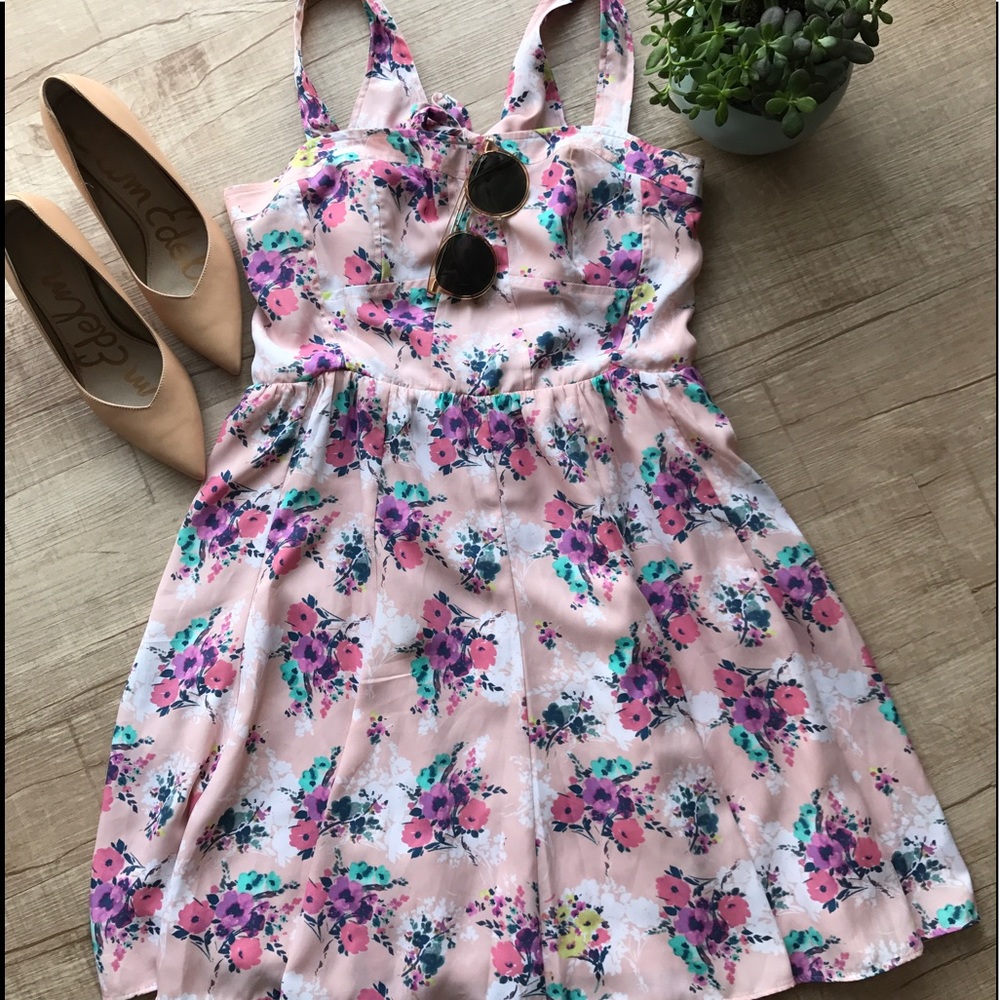 Lauren Conrad Blush Floral Keyhole Tie-Back Dress