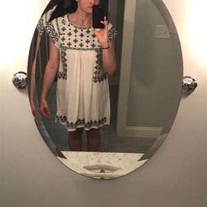 Adorable crisp white summer dress (anthropologie?)