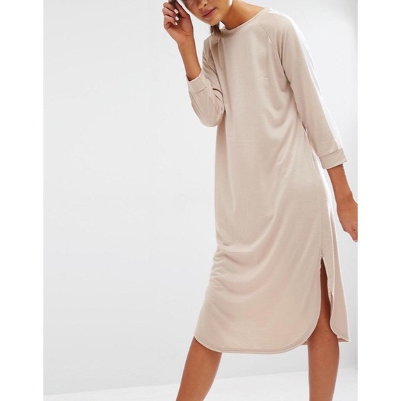 ๐ASOS T-SHIRT DRESS๐ - Picture 3 of 4