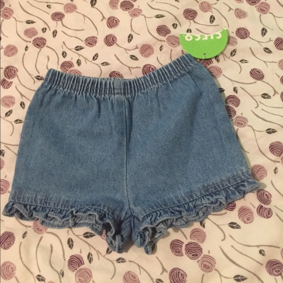 5/$20 sale! NWT Circo denim shorts 6M ruffle - Picture 2 of 3
