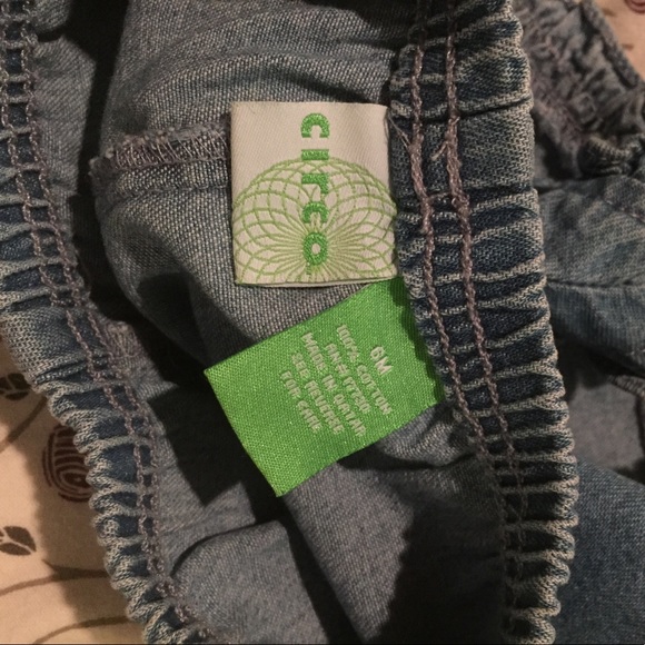 5/$20 sale! NWT Circo denim shorts 6M ruffle - Picture 3 of 3