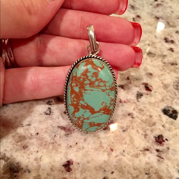 Magnesite Pendant - Picture 3 of 3