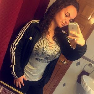 Meet your Posher, Fatima