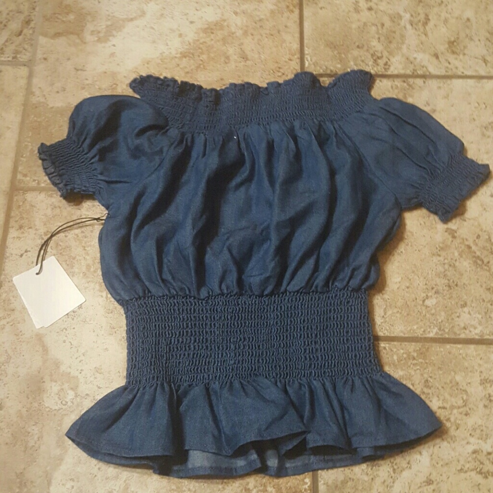 Crop top - Picture 2 of 2