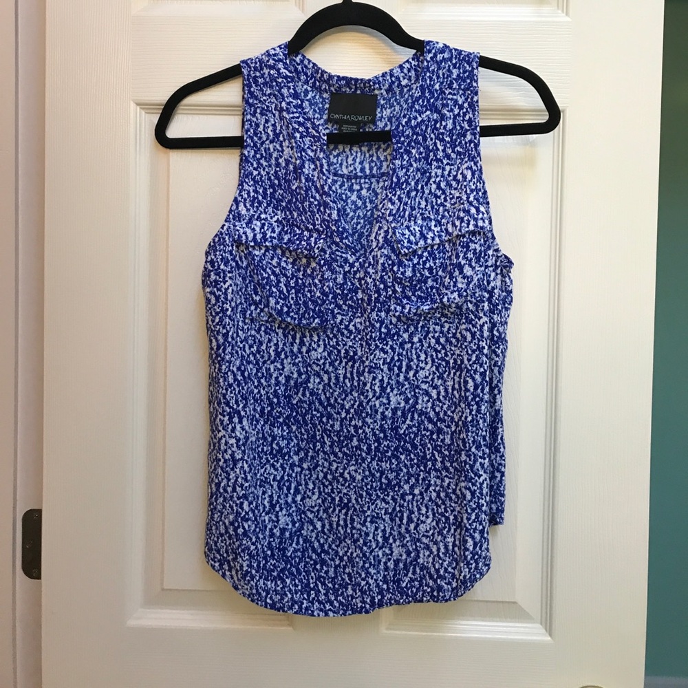 Sleeveless blouse