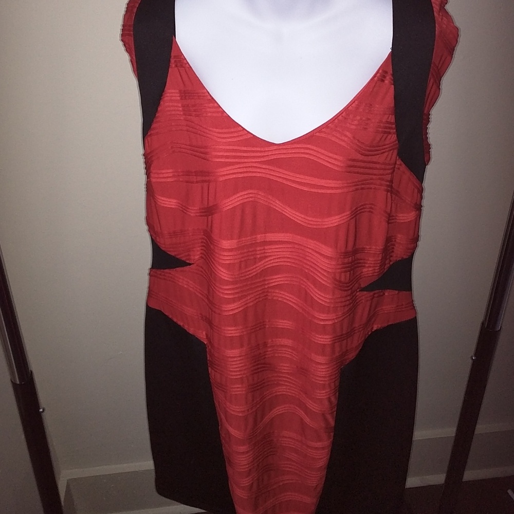 Plus size red & black bodycon dress cutout back