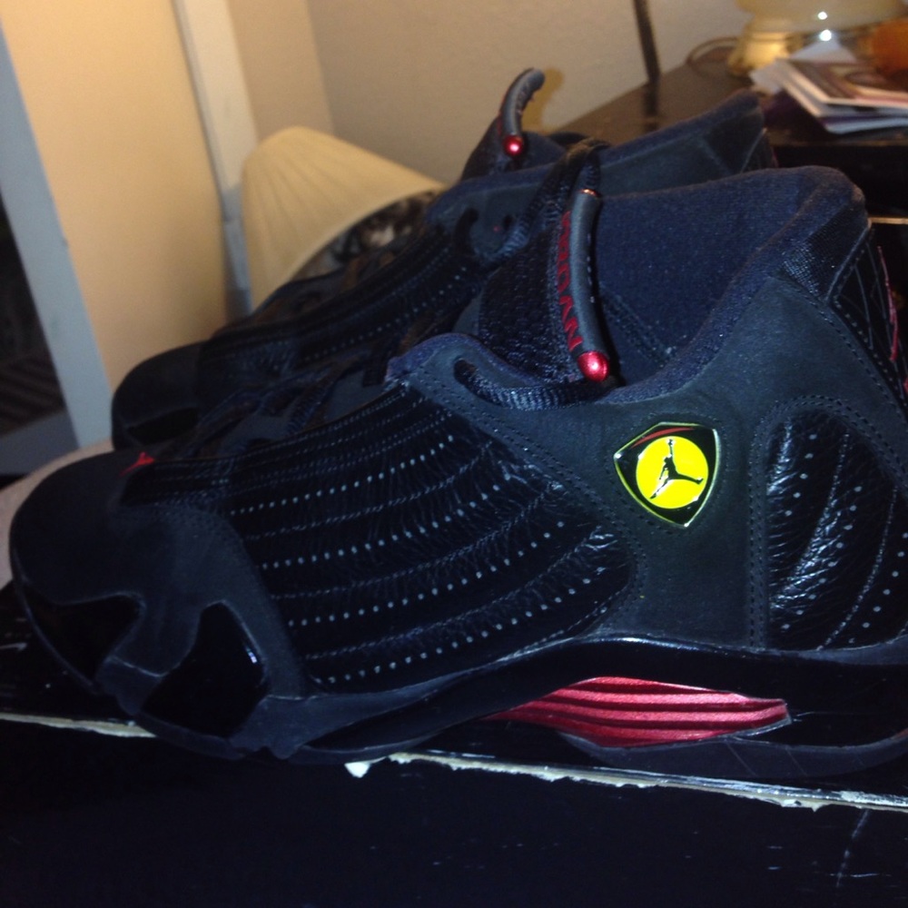 Jordan Last Shot Playoff 14 Plus Beanie & Scarf