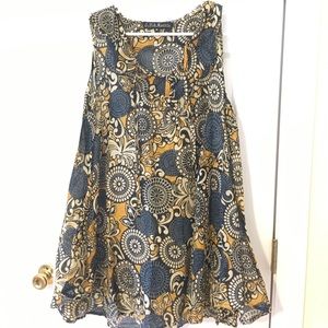 EUC sleeveless top/tunic