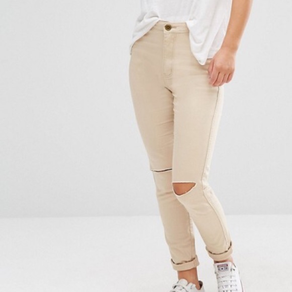 👖ASOS SKINNY CREAM JEANS RIPPED KNEE👖