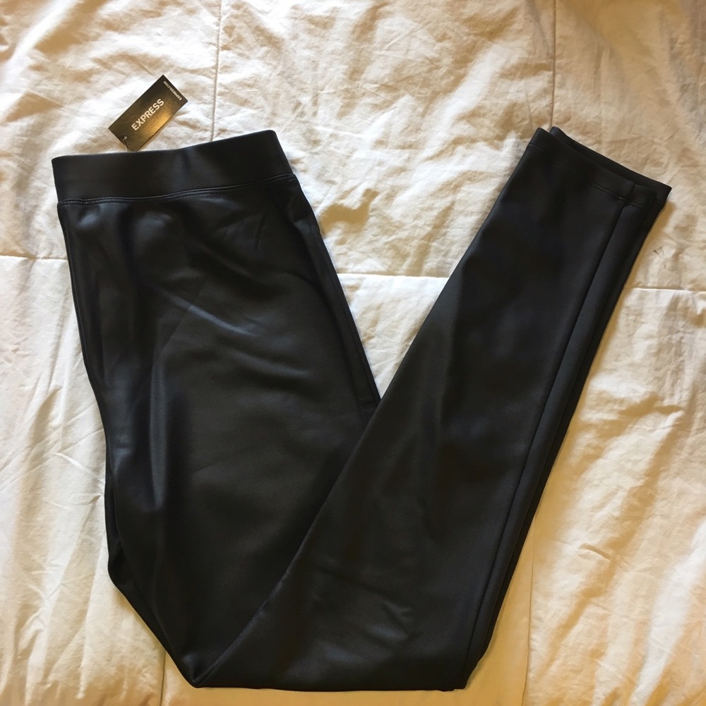Express Scuba Leggings