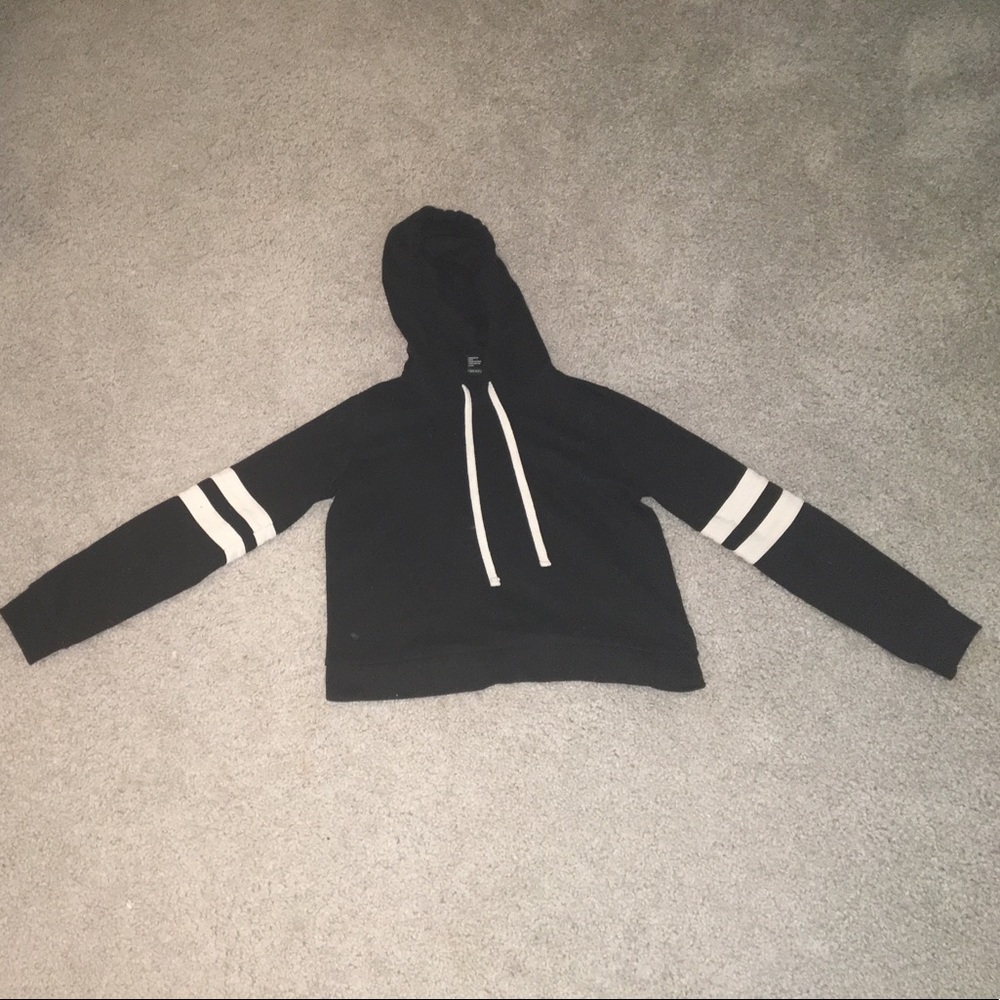 Forever 21 cropped sweatshirt