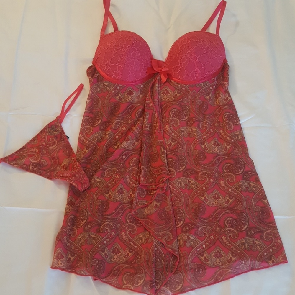 Xoxo Paisley design lingerie