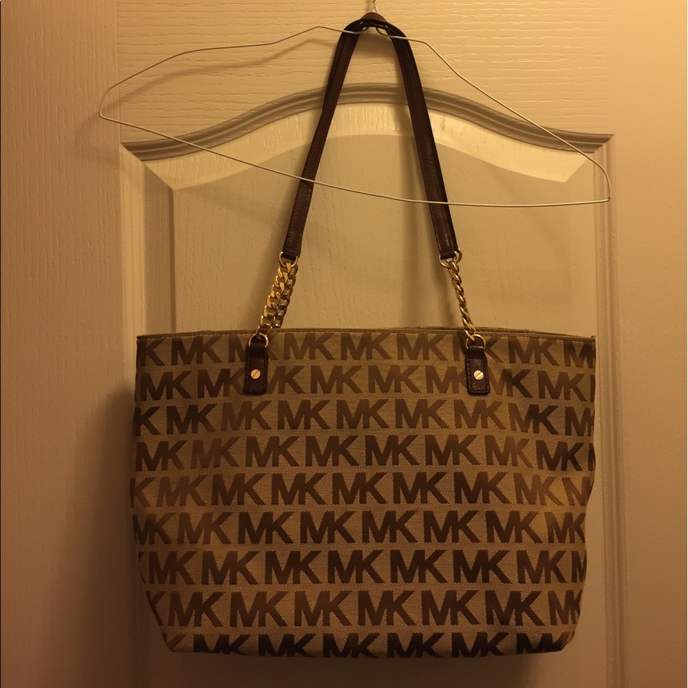 Michael Kors purse