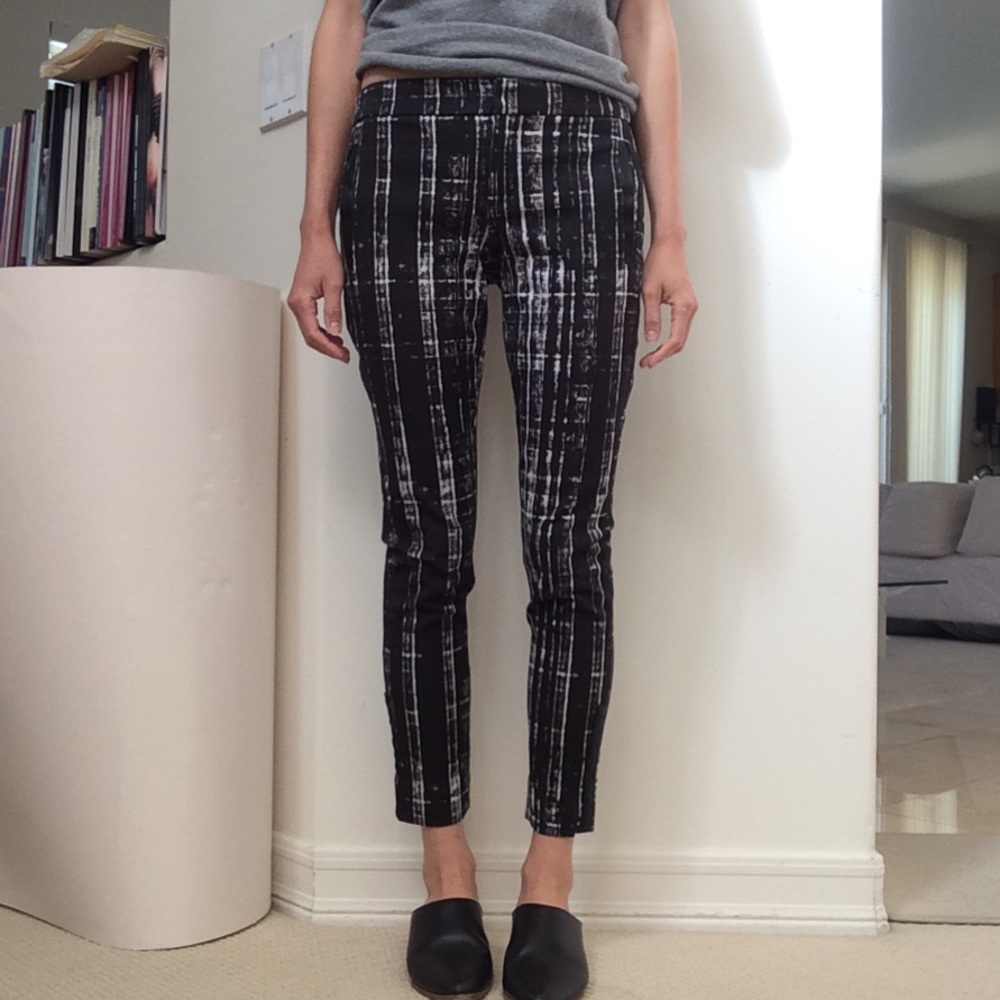 Banana Republic Low-waist Cropped Pants