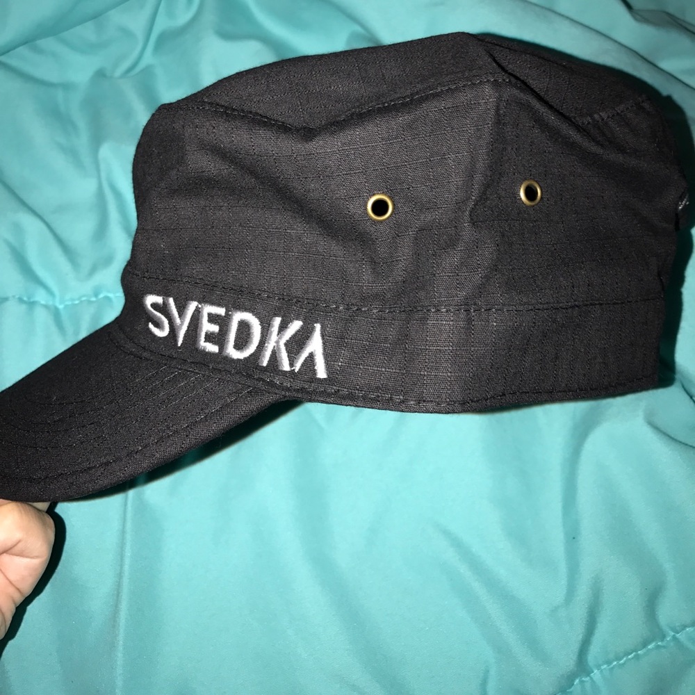 ⚠️Svedka hat
