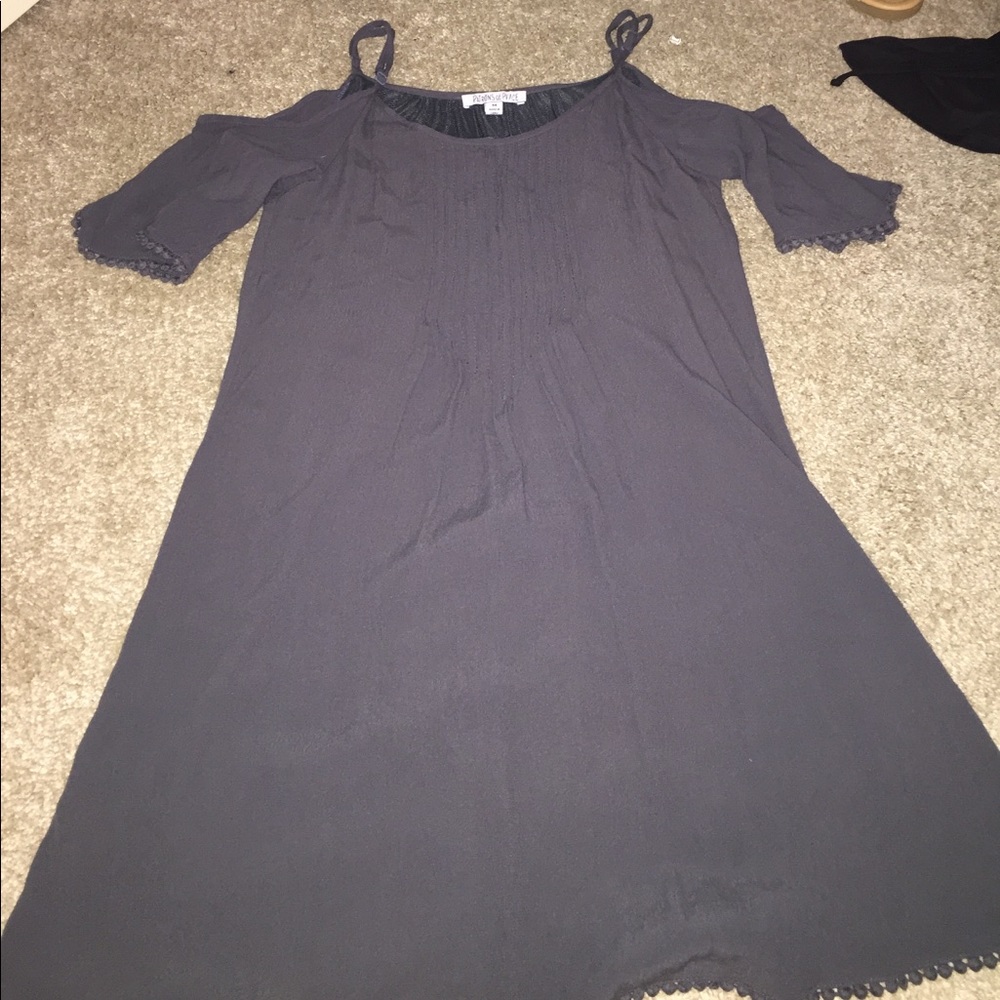 OFF SHOULDER DRESS