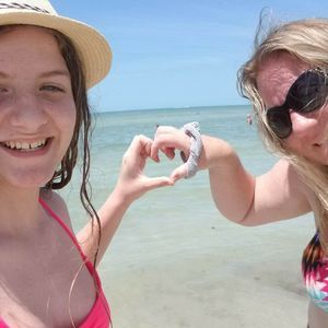 Meet your Posher, Kayla