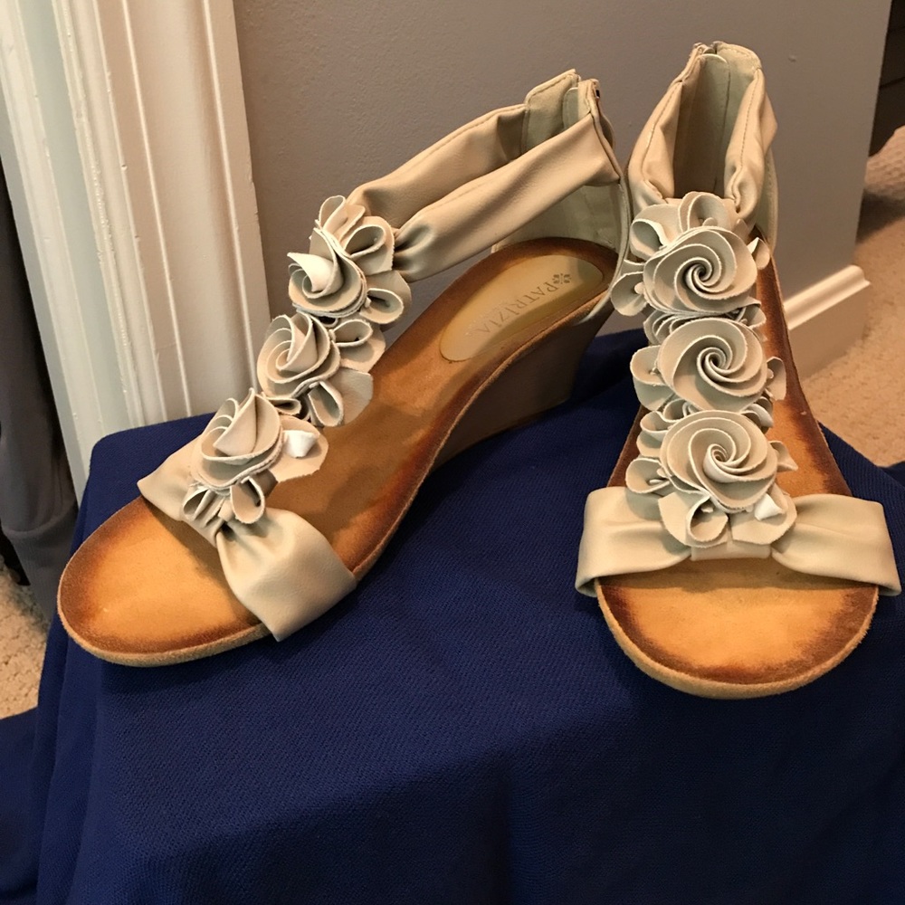 Wedge sandals