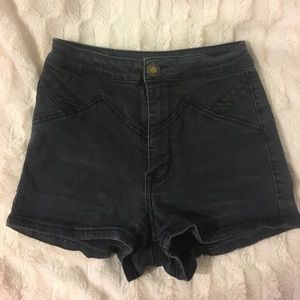Black Kendal & kylie high wasted shorts