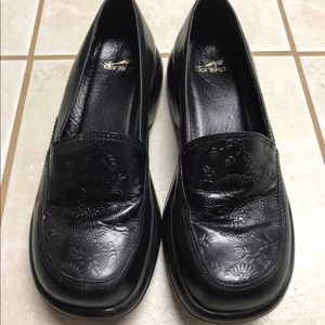 Black dansko