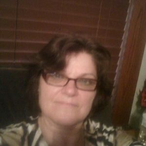 Meet your Posher, Connie