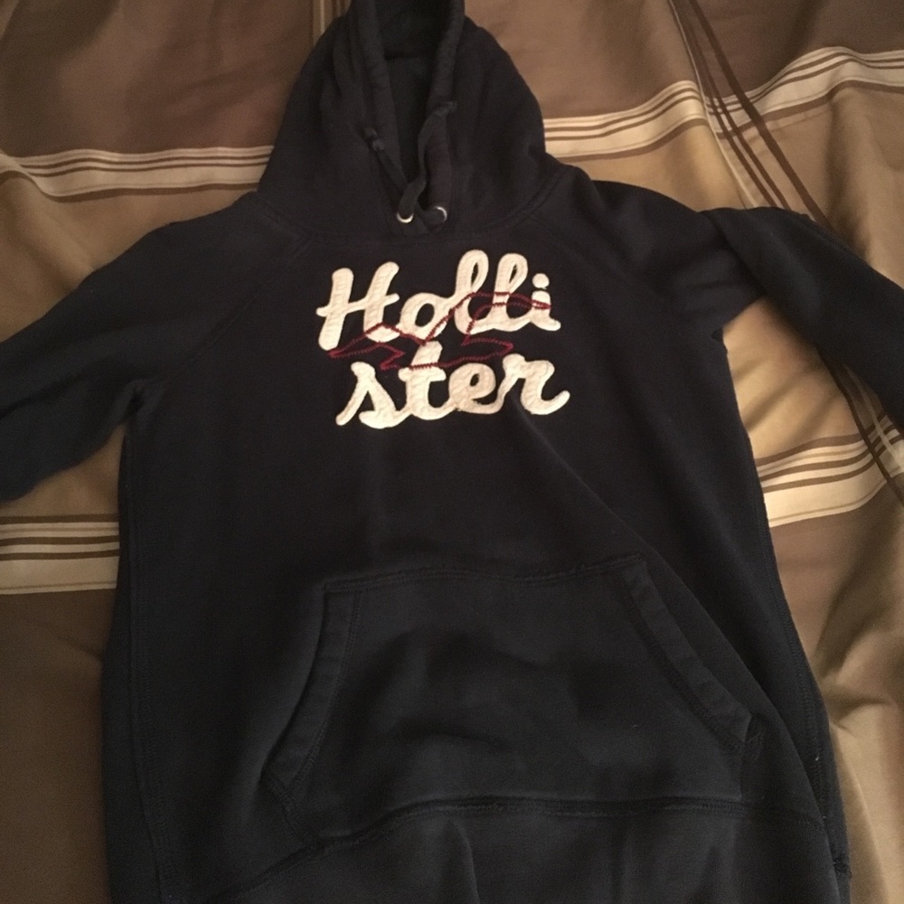 Hollister pullover hoodie