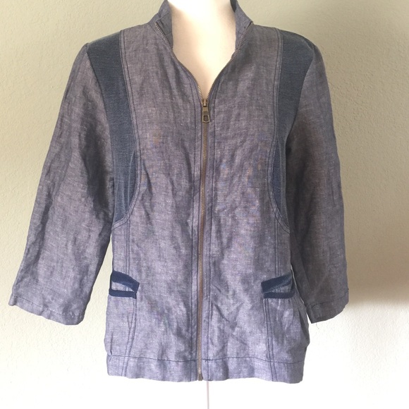 XCVI Jackets & Blazers - XCVI NWT linen and cotton blend zip front jacket