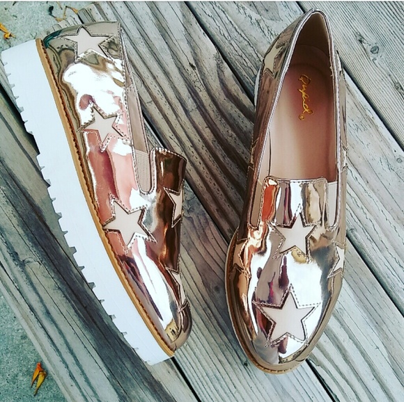 Strut! Shoes - //The Amber// Rose gold star platform Sneaker