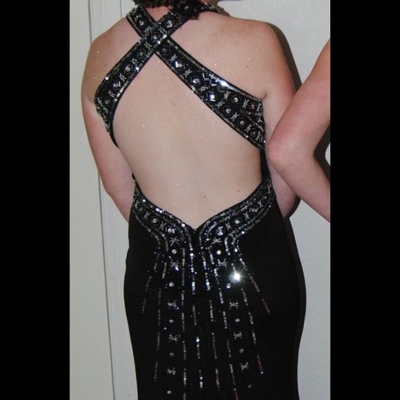 Black prom dress - Picture 2 of 5